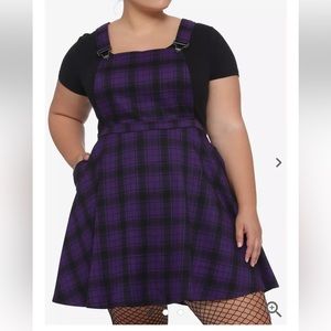 BLACK & PURPLE PLAID SKIRTALL HOT TOPIC